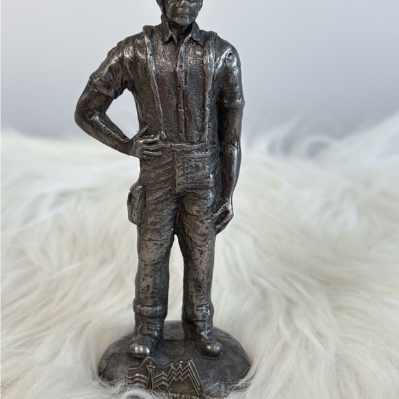 Silver Artisan FigurineWorld Police/Fire Games Calgary,Alberta 1997 - Picture 1 of 6